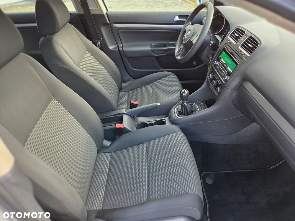 Volkswagen Golf 1.6 TDI BlueMotion Technology Comfortline - 24