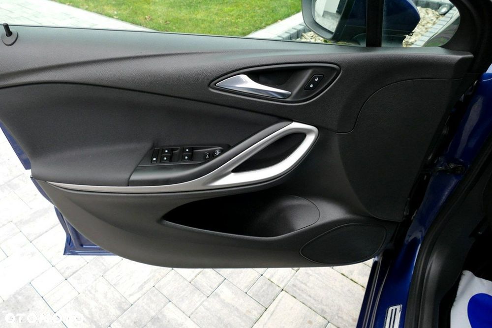 Opel Astra 1.5 D Start/Stop 120 Jahre - 20