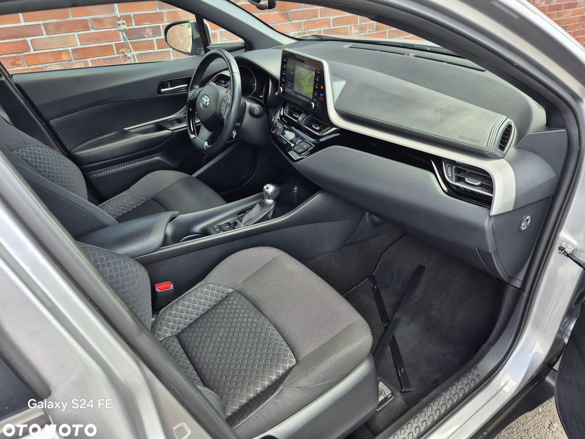 Toyota C-HR - 30