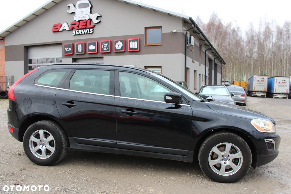 Volvo XC 60 D3 Momentum - 3