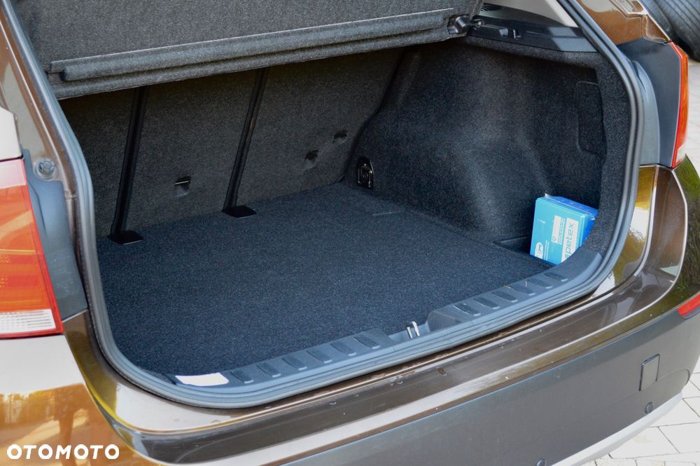 BMW X1 sDrive18i - 15