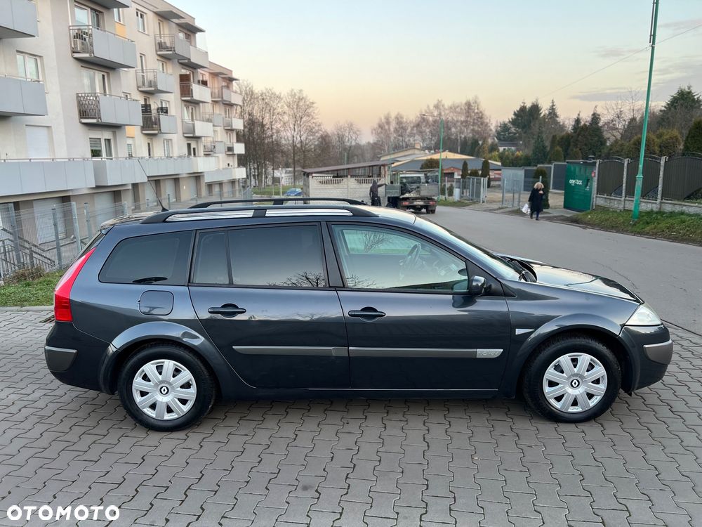 Renault Megane 1.6 Dynamique - 11