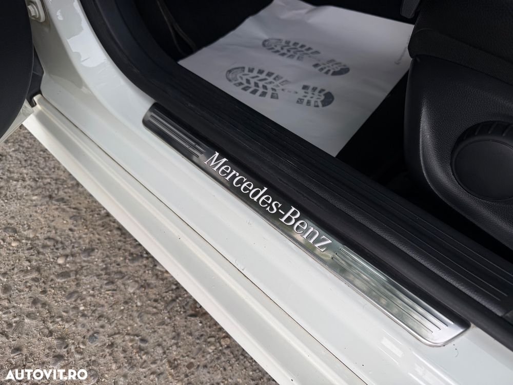 Mercedes-Benz CLA 200 d 7G-DCT Urban - 16