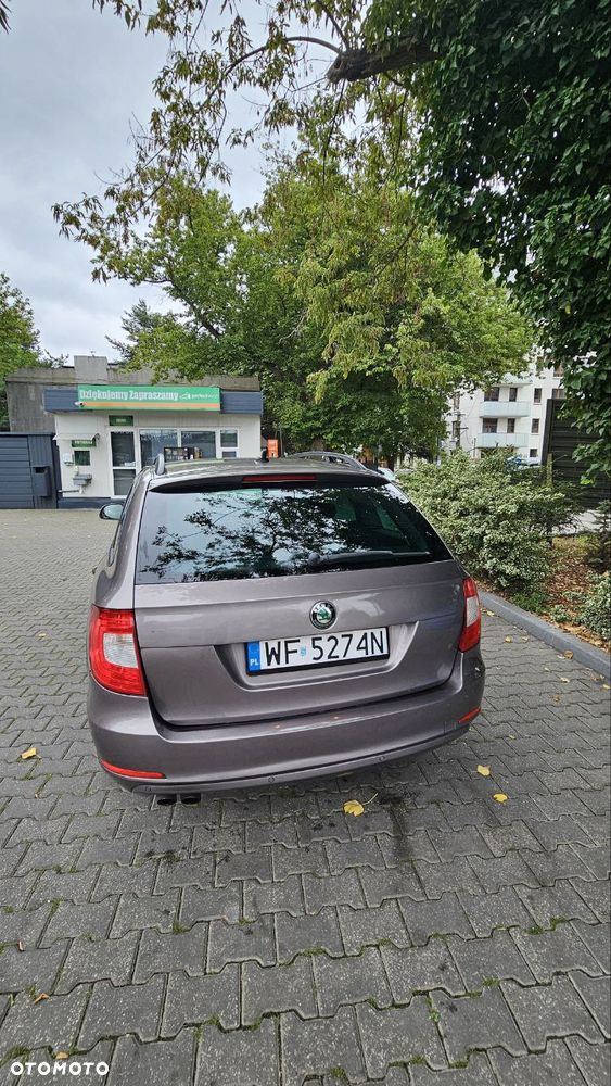 Skoda Superb 2.0 TDI Ambition DSG - 2