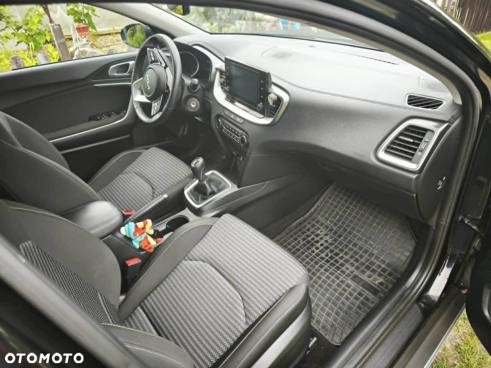 Kia XCeed 1.5 T-GDI M - 4