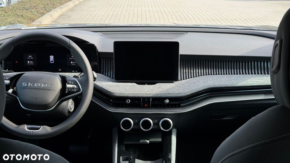 Skoda Superb 2.0 TDI SCR Drive DSG - 11