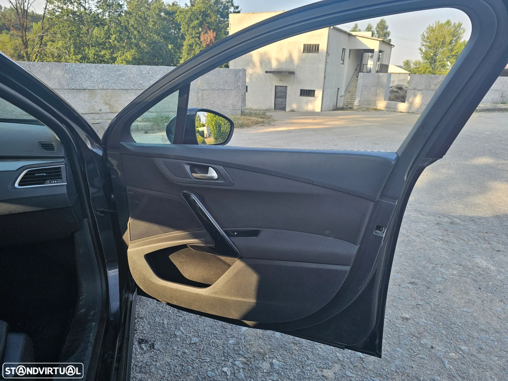 Peugeot 508 SW 1.6 BlueHDi Allure - 27