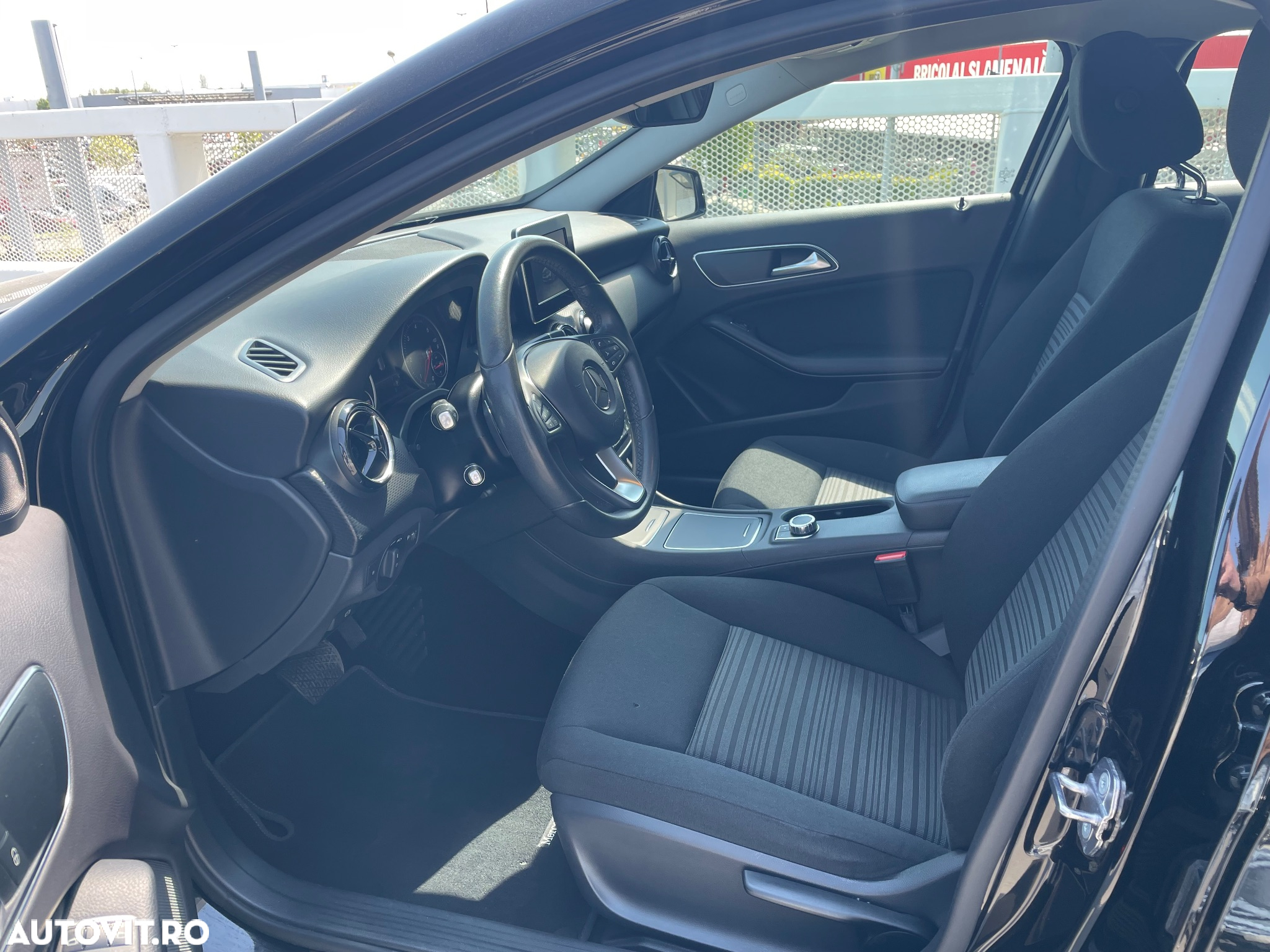 Mercedes-Benz A - 14