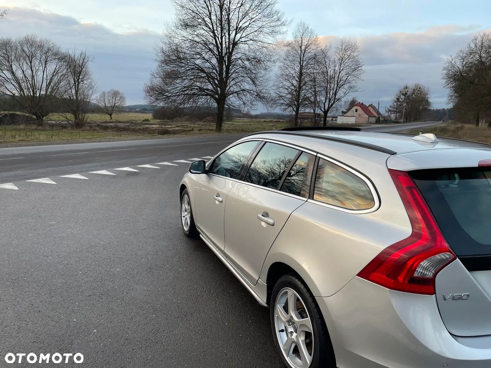 Volvo V60 - 25