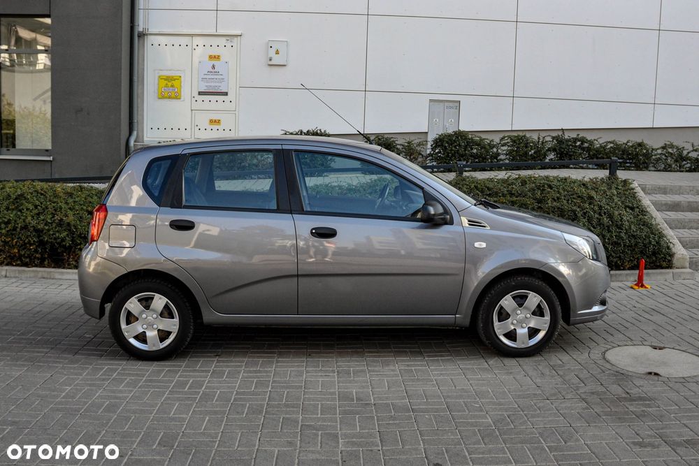 Chevrolet Aveo 2011 photo 5