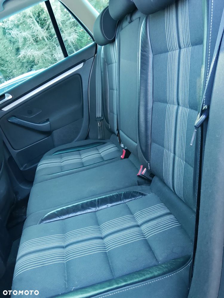 Volkswagen Golf 1.6 TDI Comfortline - 13