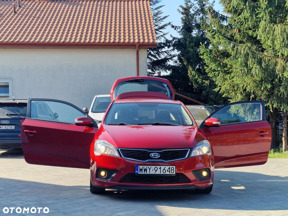 Kia ProCeed - 30