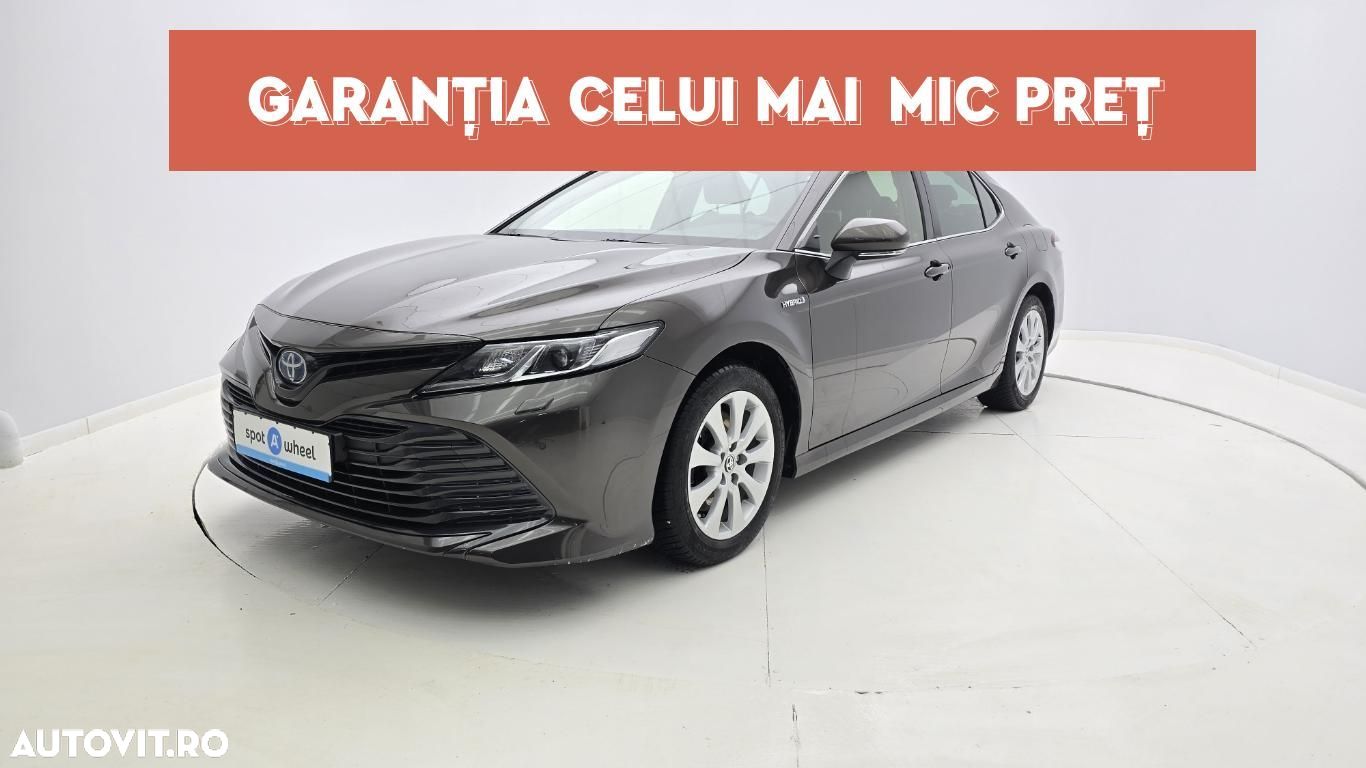 Toyota Camry - 1