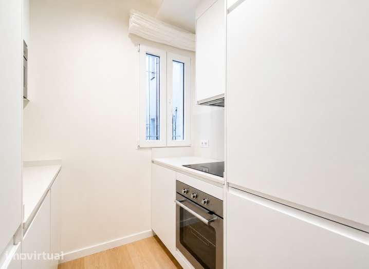 Arrendamento T2 de apartamento in Porto/Boavista - Grande imagem: 2/3