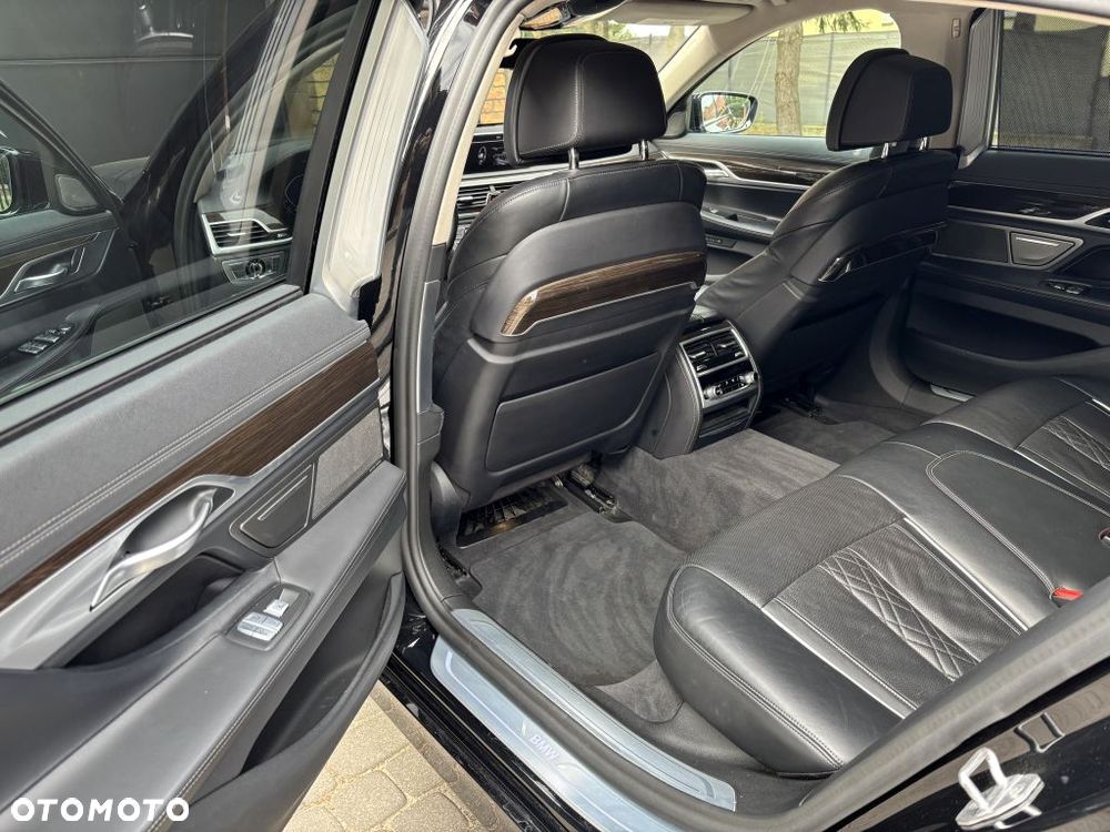 BMW Seria 7 740Li - 10