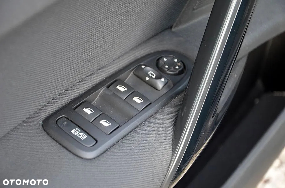 Peugeot 508 2.0 BlueHDi Allure S&S - 21