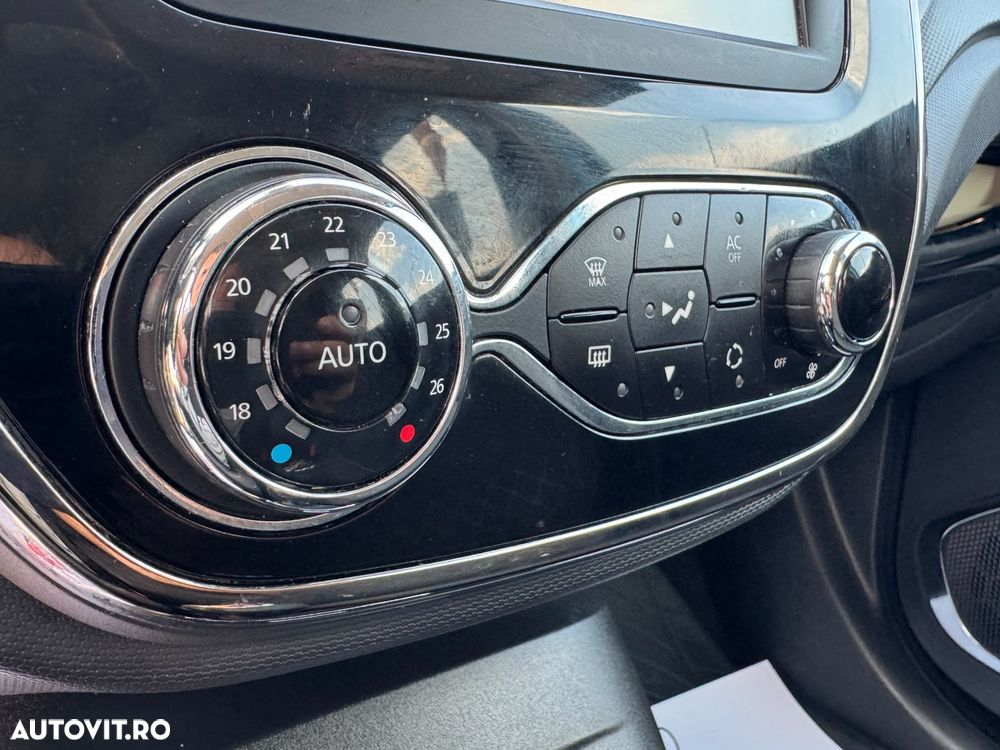 Renault Captur - 24