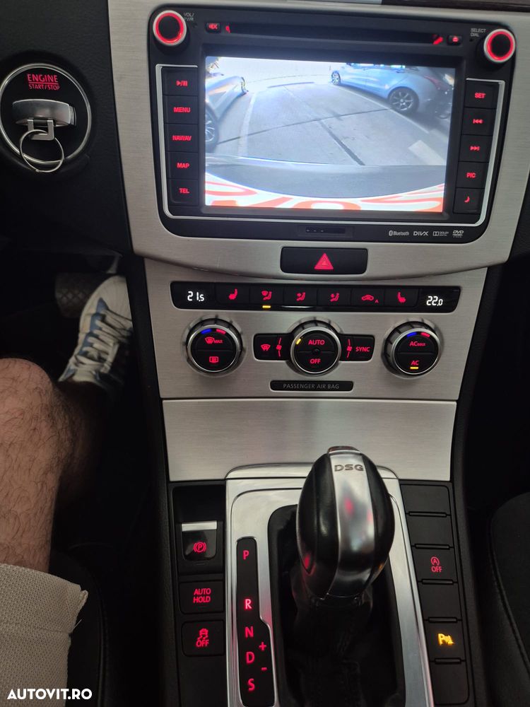 Volkswagen Passat - 12