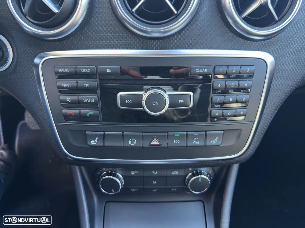 Mercedes-Benz A 180 7G-DCT Urban - 13