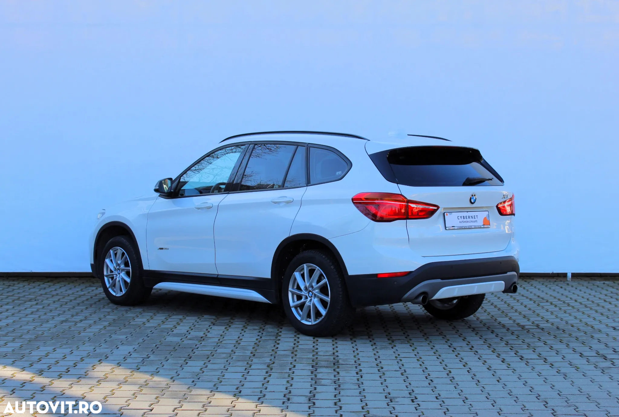 BMW X1 xDrive20i AT Sport Line - 3