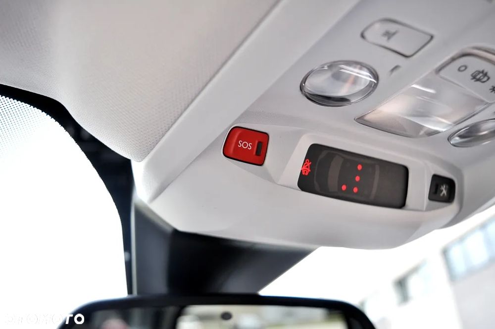 Peugeot 5008 1.5 BlueHDi Allure Pack S&S - 34