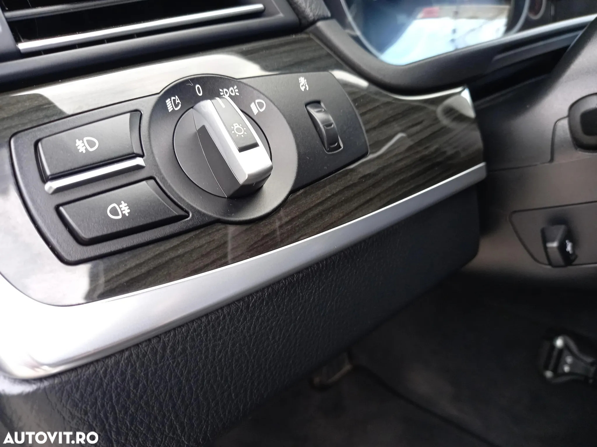 BMW Seria 5 520d Aut. Luxury Line - 18