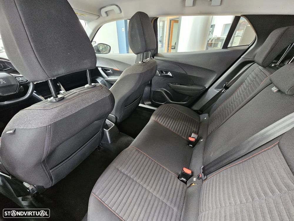 Peugeot 2008 1.2 PureTech Active - 7