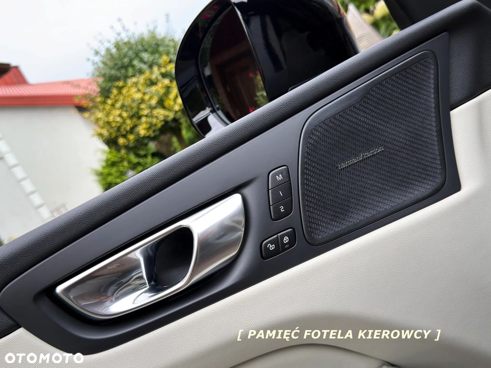 Volvo XC 60 B5 B AWD Geartronic RDesign - 15