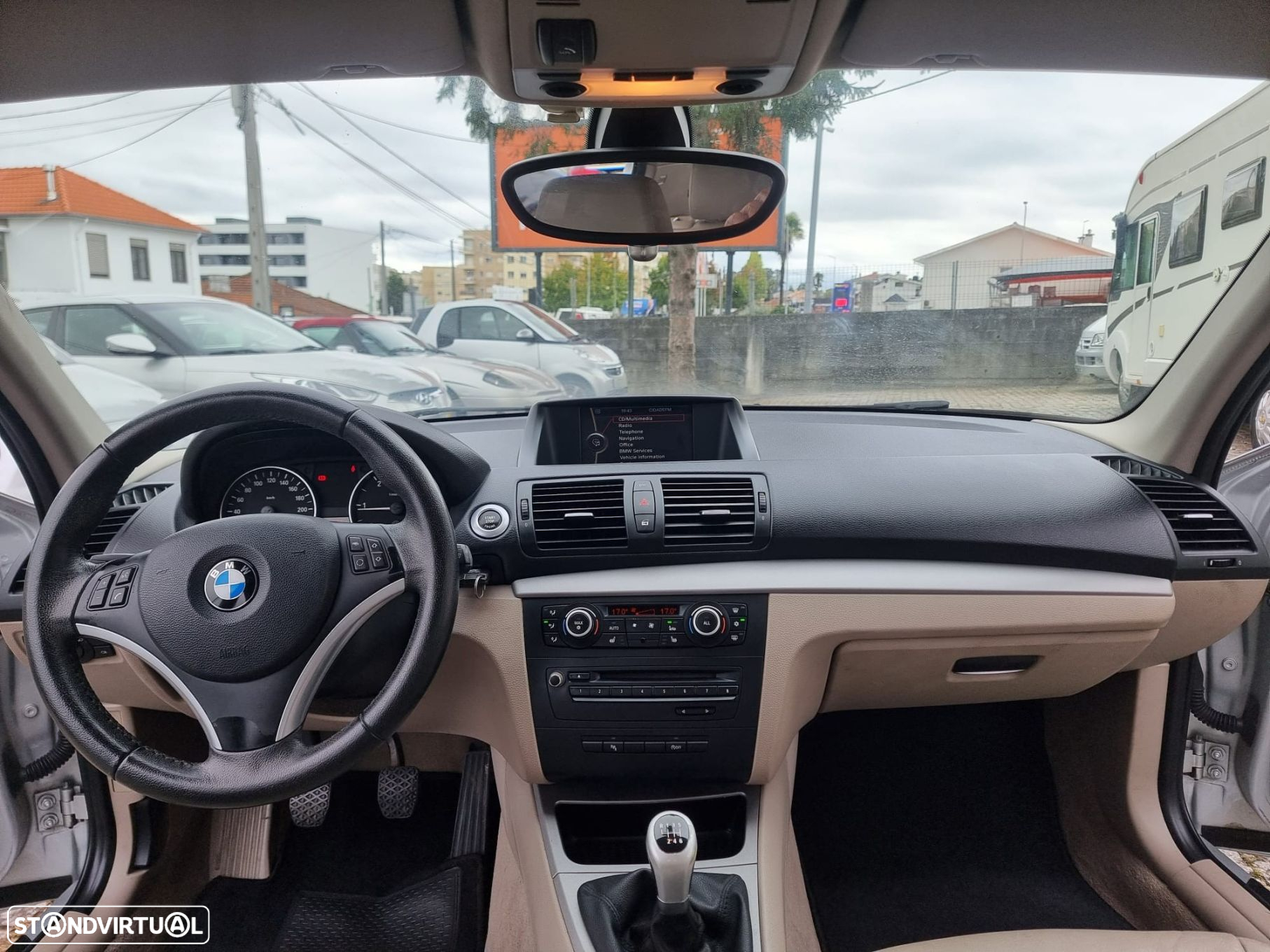 BMW 118 dA - 8