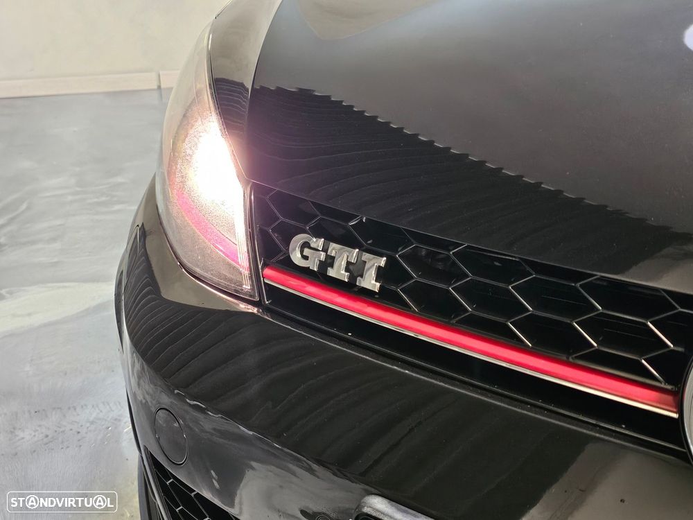 VW Golf 2.0 TSi GTi - 28