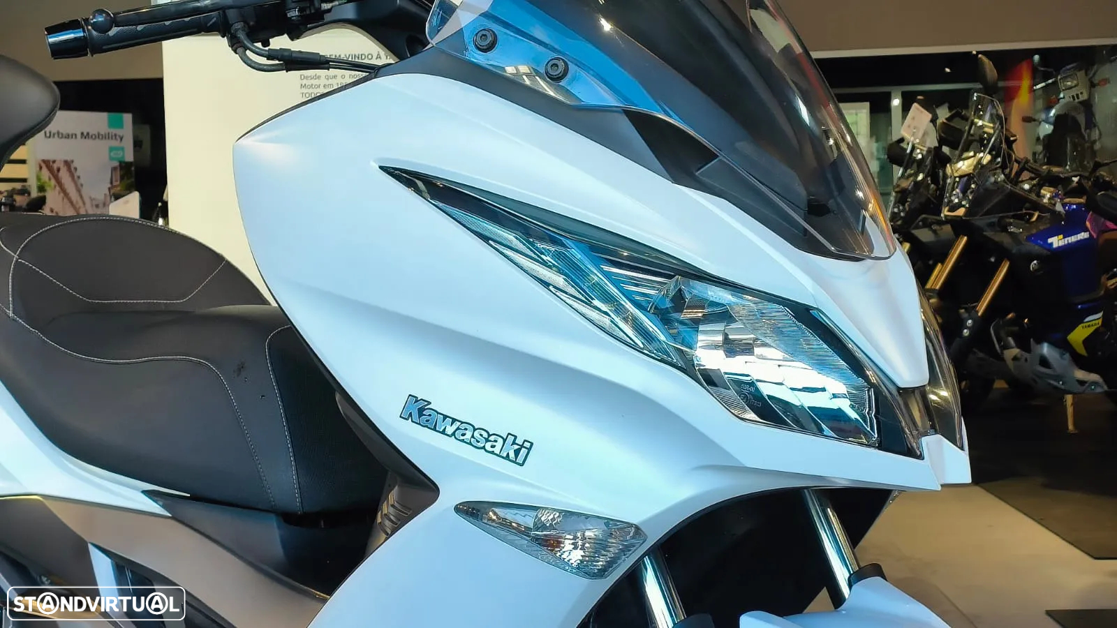 Kawasaki J300 - 2