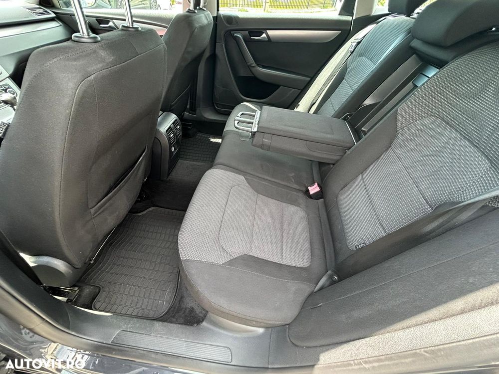 VOLKSWAGEN Passat 2011 — imagine 14
