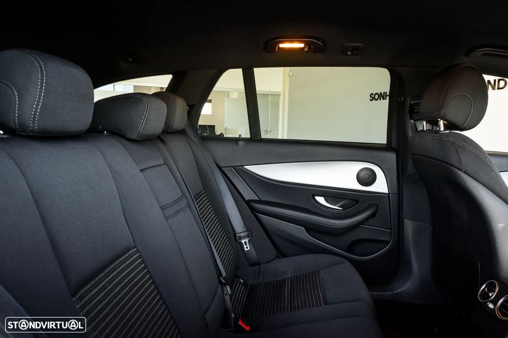 Mercedes-Benz E 300 - 23