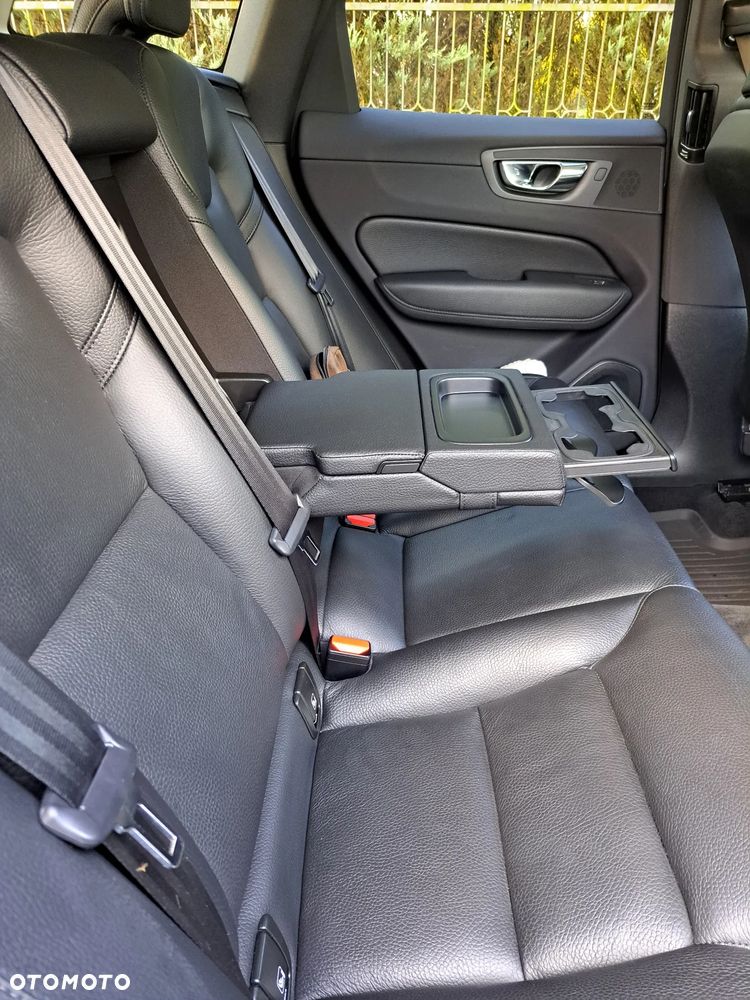 Volvo XC 60 B4 B Inscription - 24