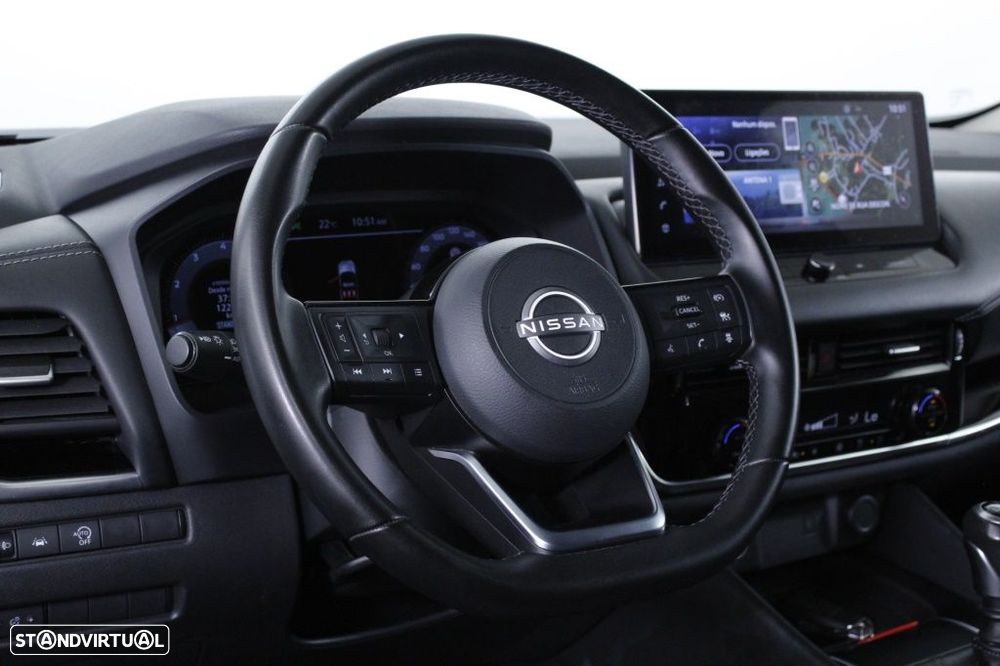 Nissan Qashqai 1.3 DIG-T N-Connecta LED - 22