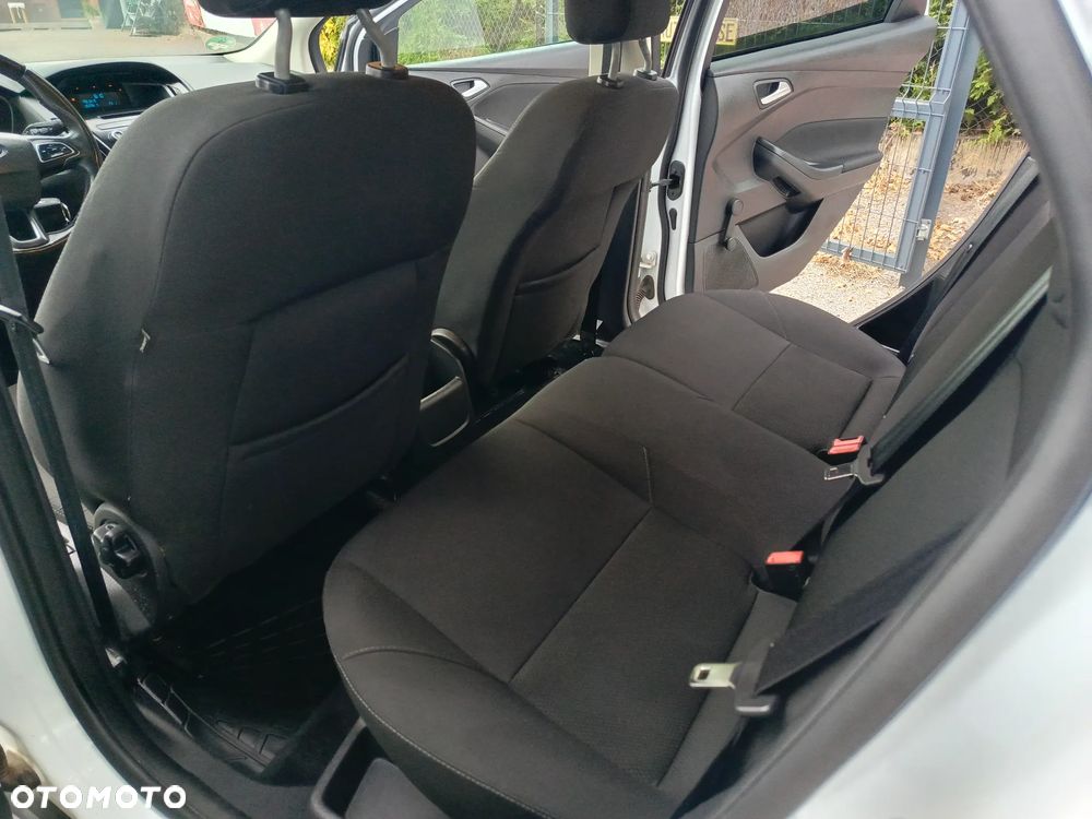 Ford Focus - 24
