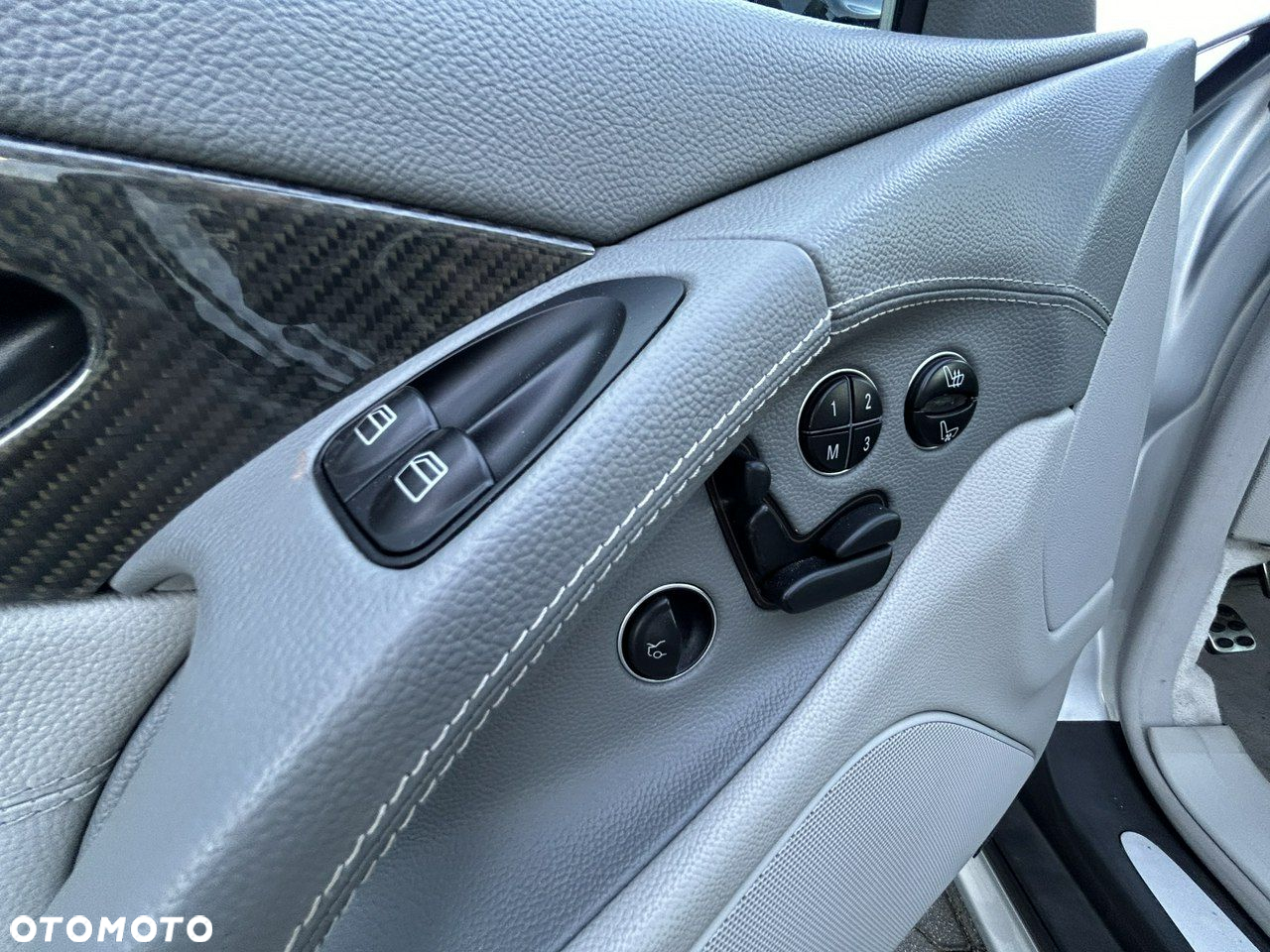 Mercedes-Benz SL - 19