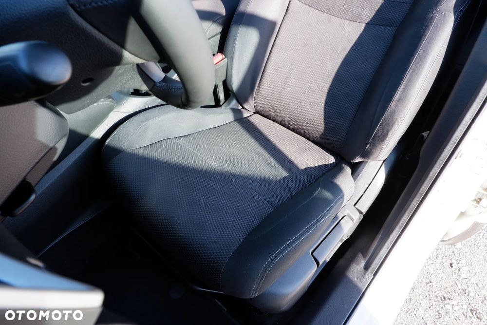 Nissan Qashqai 1.5 dCi N-Connecta - 28