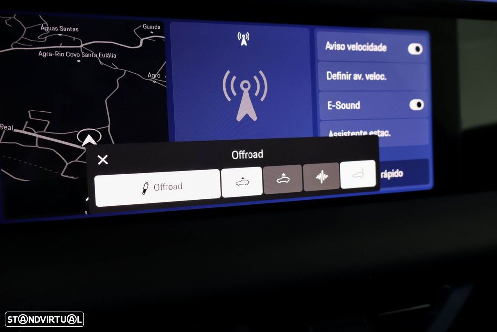 Porsche Macan Electric 4 - 58