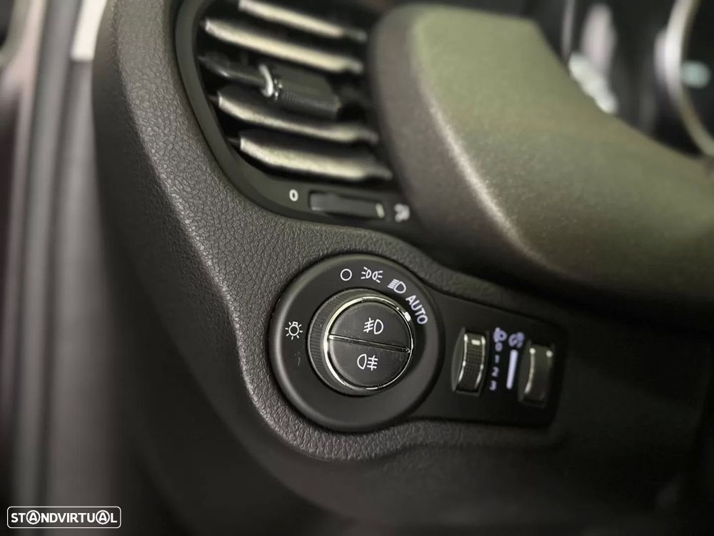 Fiat 500X 1.3 MJ Cross Plus S&S - 32