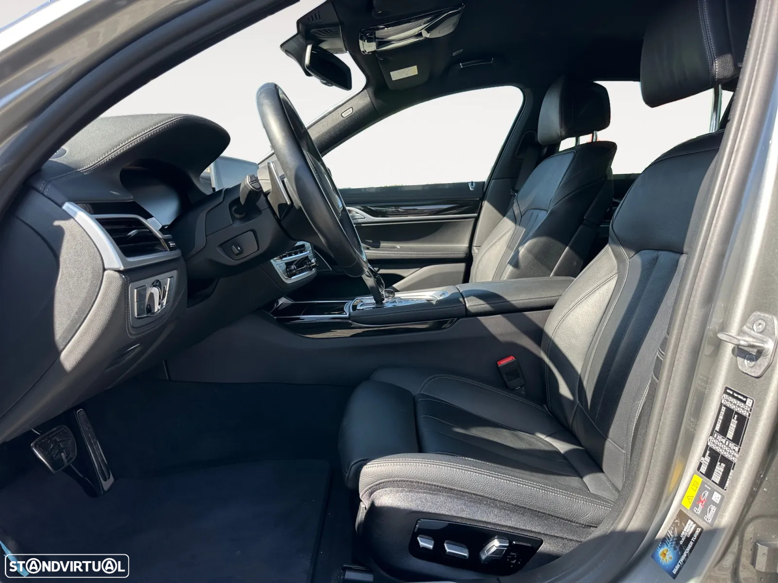 BMW 745 e iPerformance Pack M Auto - 10