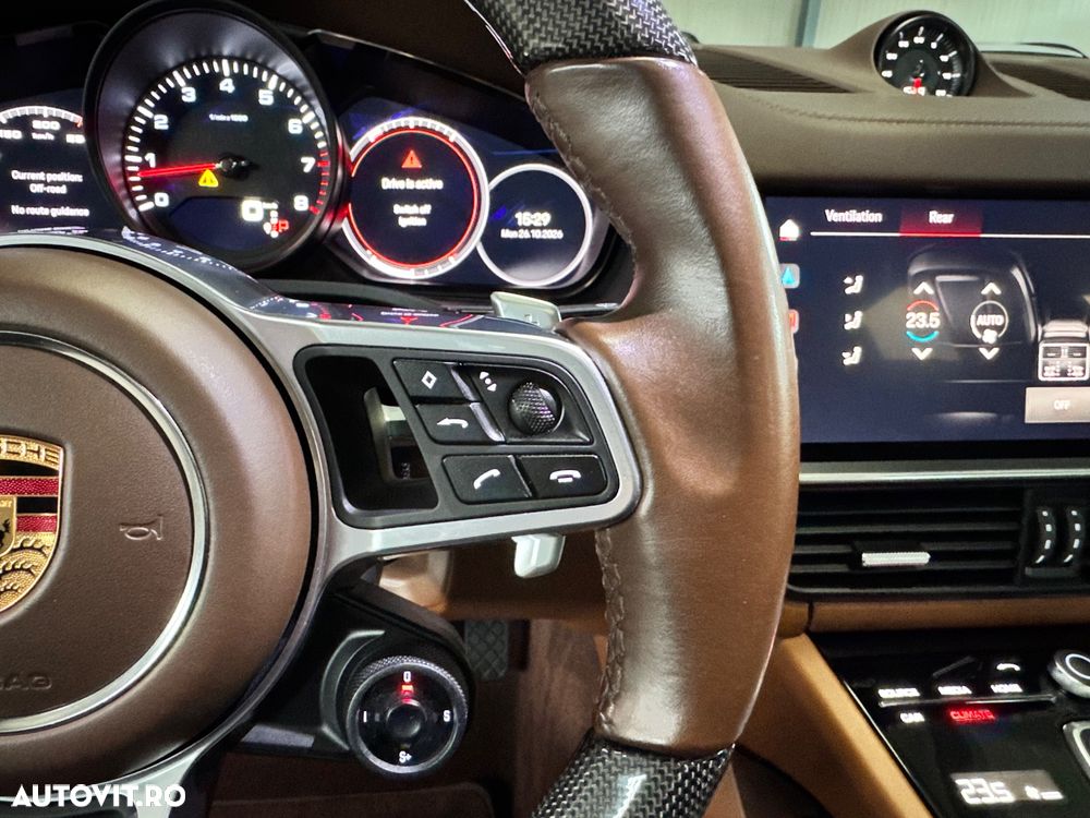 Porsche Cayenne - 9