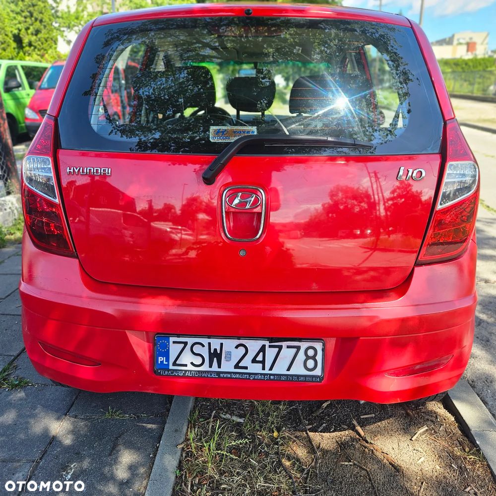 Hyundai i10 1.1 FIFA WM Edition - 17