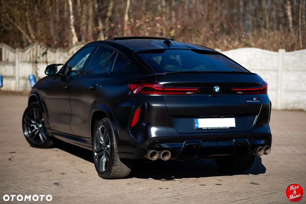 BMW X6M - 12