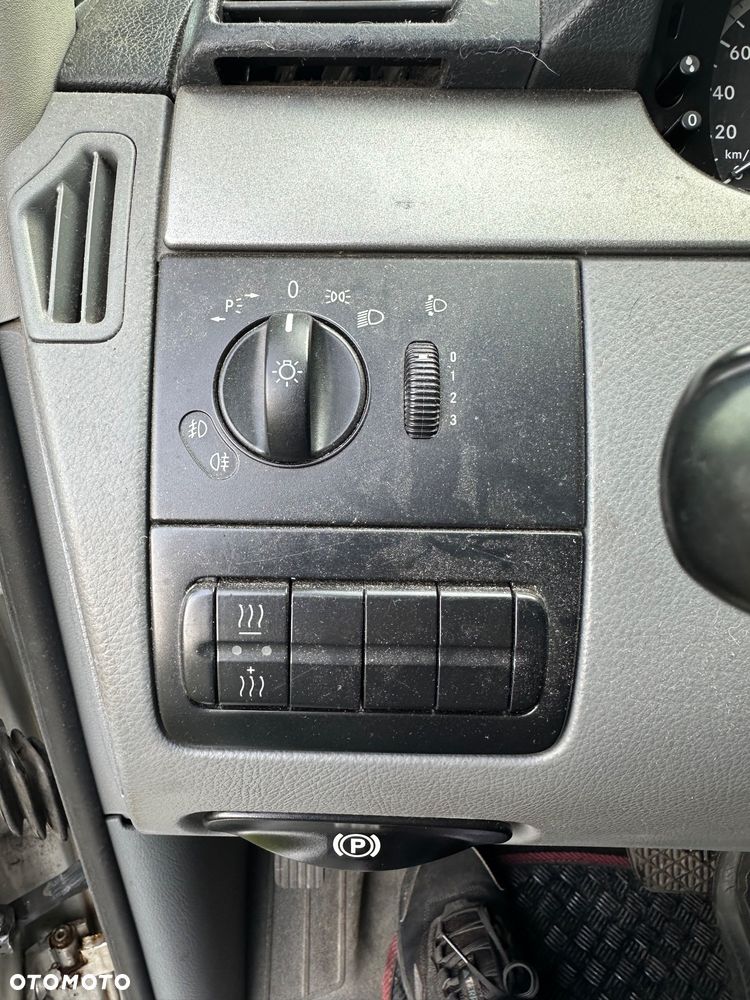 Mercedes-Benz Vito - 30