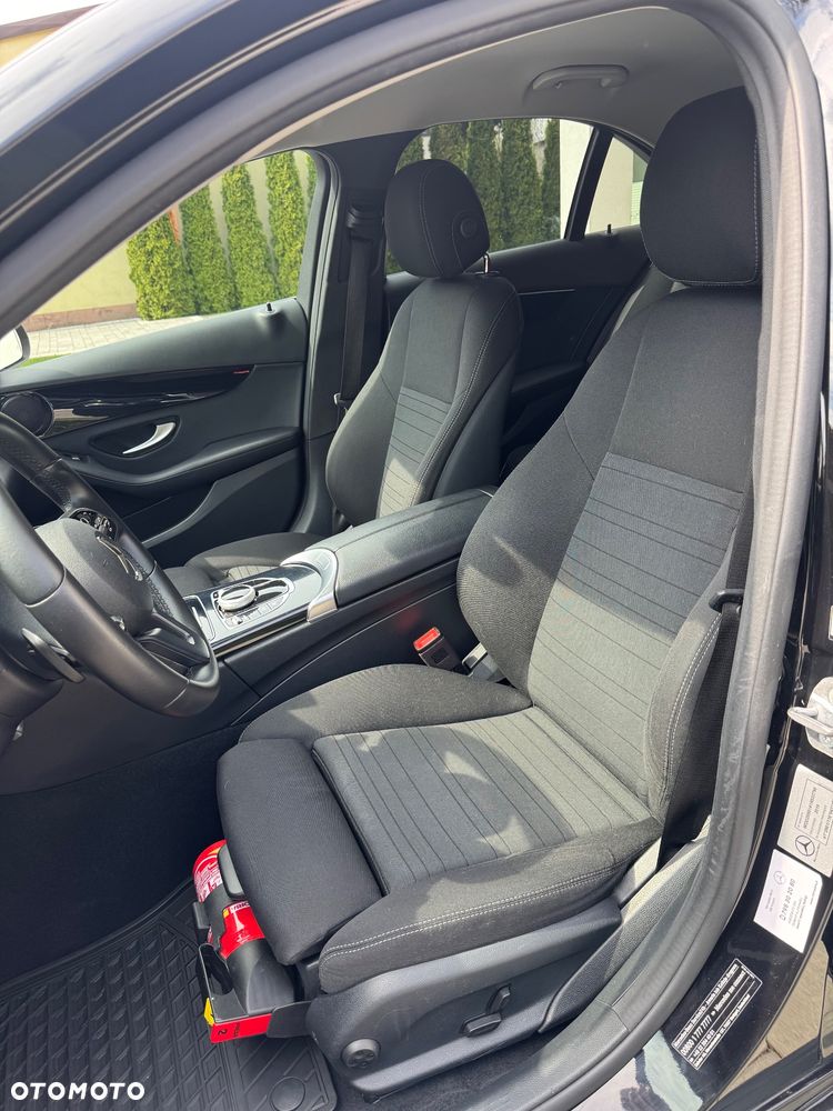 Mercedes-Benz Klasa C 220 d 9G-TRONIC - 21