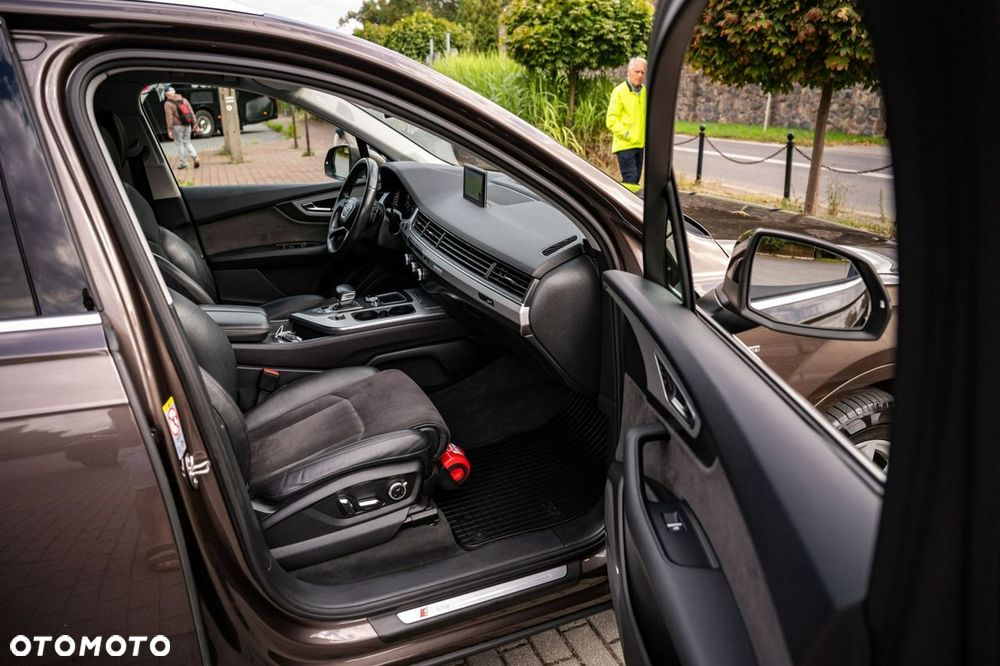Audi Q7 3.0 TDI ultra Quattro Tiptr - 24