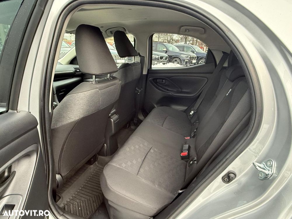 Toyota Yaris - 9