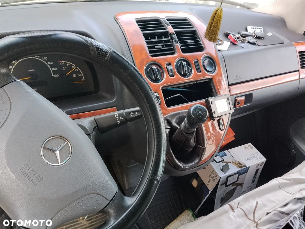 Mercedes-Benz Vito - 10