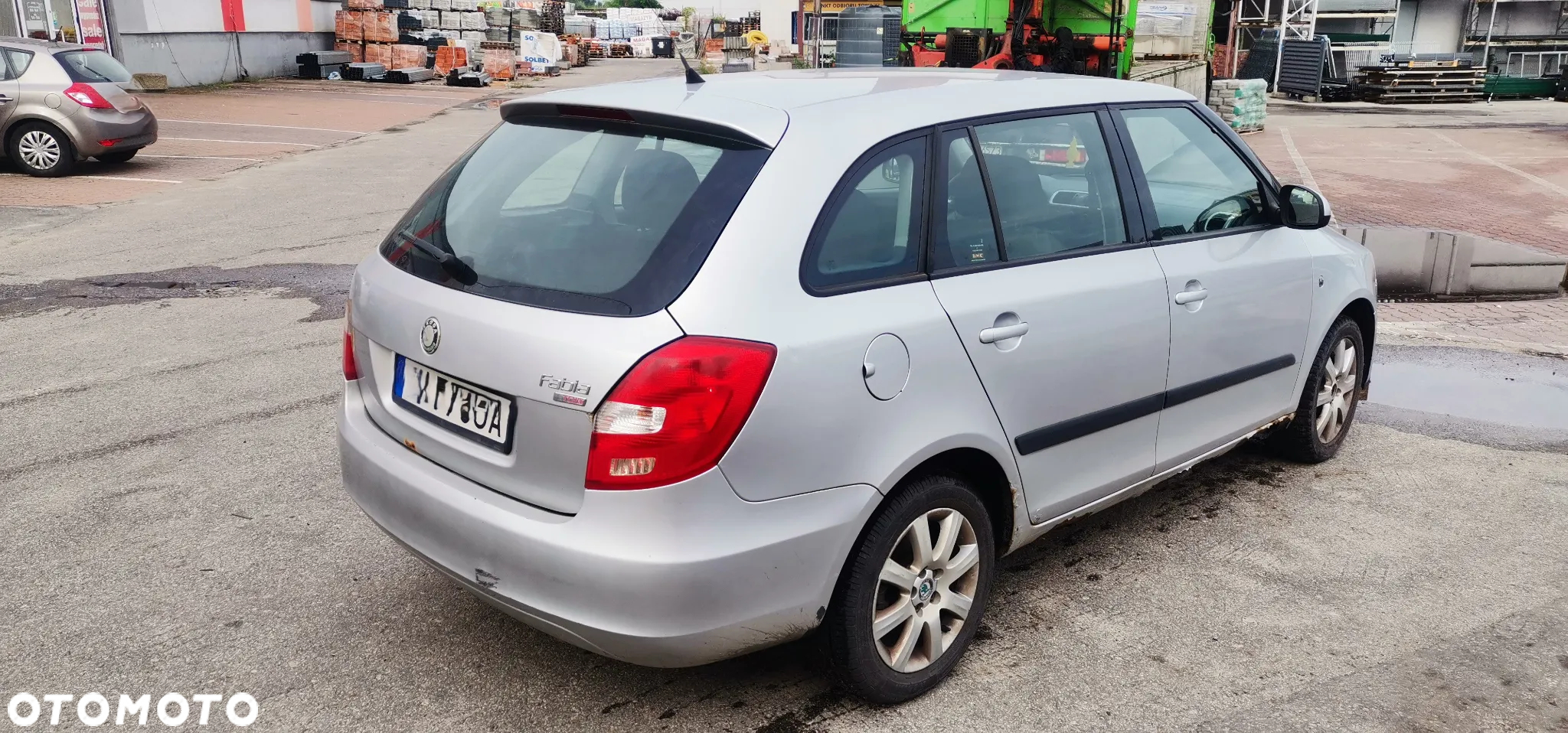 Drzwi prawy lewy przod  Skoda Fabia II 2 kod lakieru 9156 - 2
